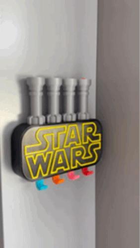 Collapsible Lightsaber Keychain Holder – Star Wars