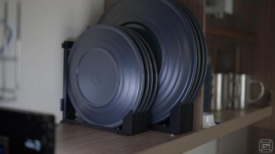 Plate rack for caravans and motorhomes