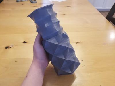 Super Spinny – Double Threaded Pencil Case