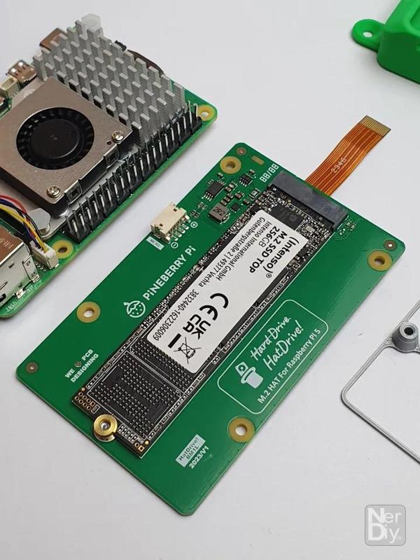Raspberry Pi 5 & Pineberry Pi BM1L Bottom NVME HAT Housing by Nerdiy.de