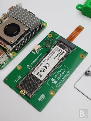 Raspberry Pi 5 & Pineberry Pi BM1L Bottom NVME HAT Housing by Nerdiy.de