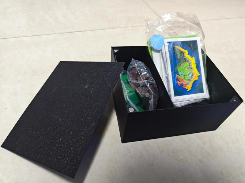 Board Game Storage Box (Ultra-thin, Magnetic, 75g)