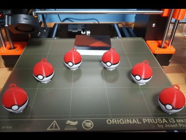 Pokeball Keychain multicolor