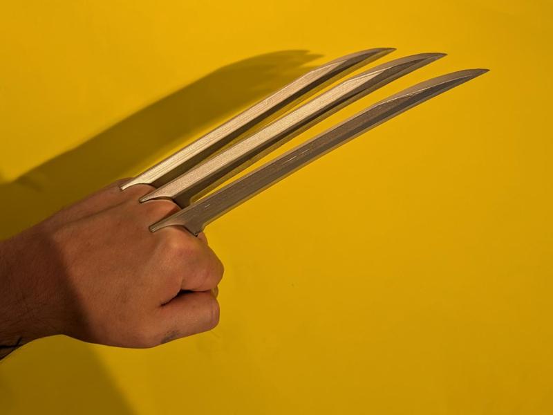 Wolverine Claws with custom fitment grip