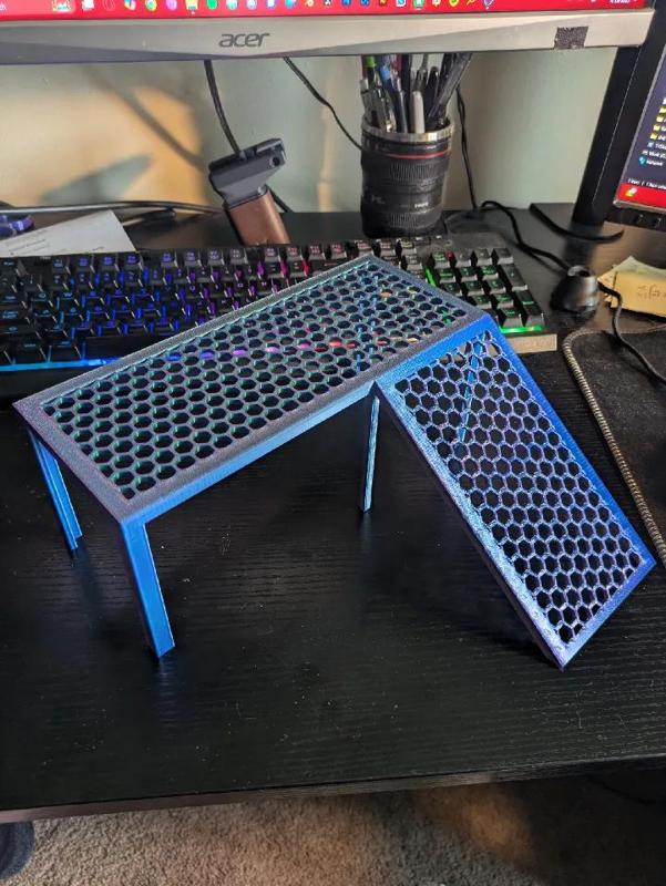 Pet platform for hermit crabs