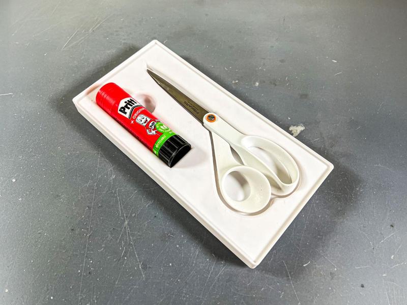 Gridfinity Fiskars 21 cm Scissors and Glue Holder
