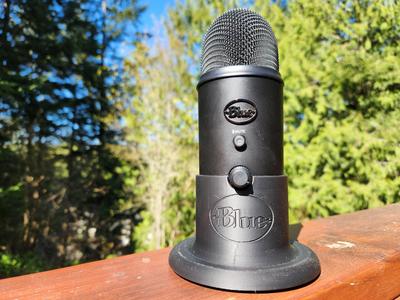 Vertical Base for Blue Yeti Mic