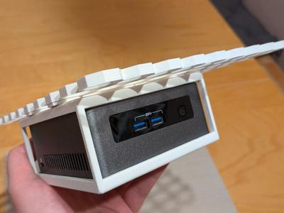 Mount for Intel NUC NUC7i3DNH2E for Underware 2.0