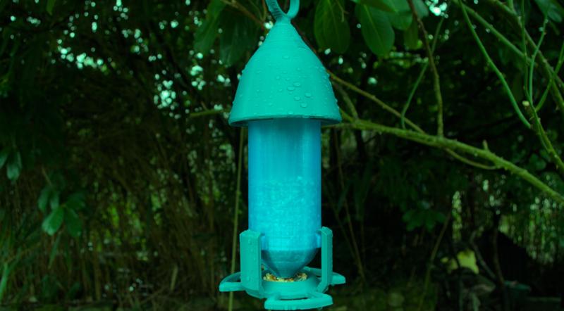 Rocket feeder