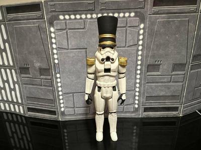 STAR WARS ADVENT CALENDAR 2022 DAY #12, VINTAGE STORMTROOPER NUTCRACKER (WORKING) FIGURE, ORNAMENT. 3.75", 1/18 KENNER, HASBRO