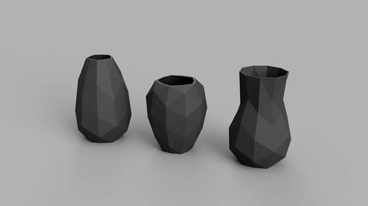 3 Low Poly Vases