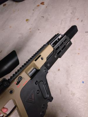 Kriss vector handguard