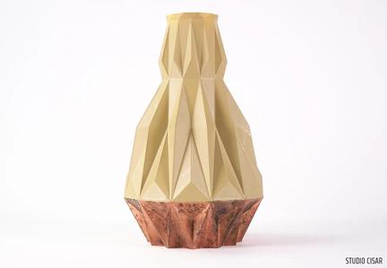 CUBISTIC VASE _ 01