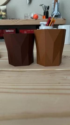 Low Poly Cup (Scalable)