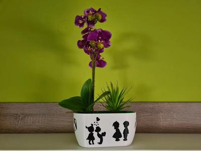 Love Story Self Watering Vase (PiP)