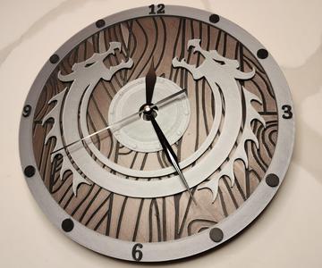 Nerdy Clocks – Draconic Shield (easy multicolor printing!)