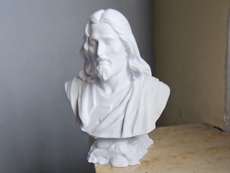 Sculpture of the bust of Jesus Christ