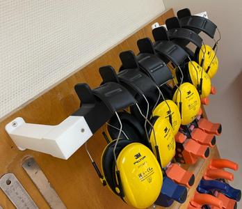 Earmuff holder for the workshop