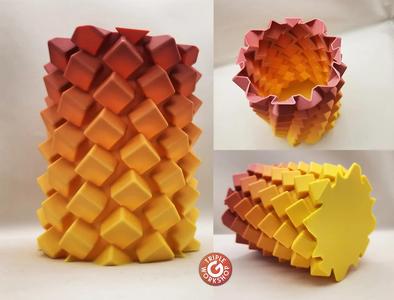 ◇ Sugar Cube Spiral Vase ◇