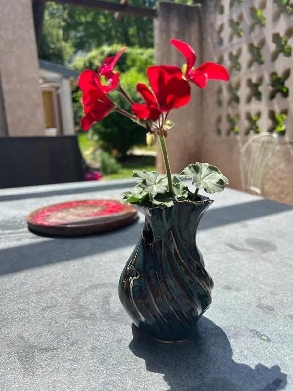 Porcelain vase based on Andreas Mass blossom vase