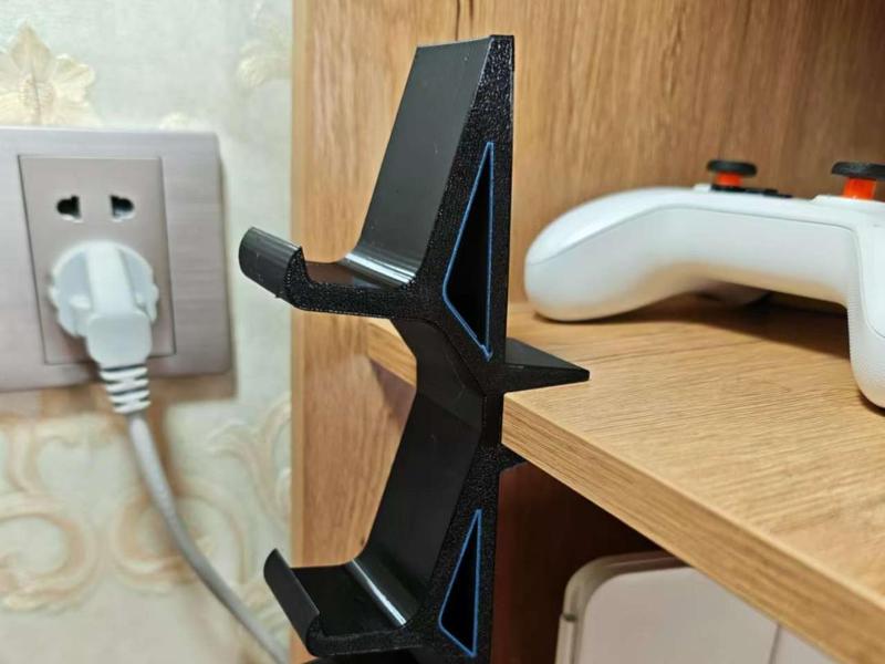 Controller Holder (Universal: for example, Switch, Xbox, PS4 etc.)