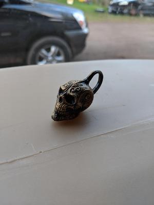 Skull necklace and decorative skull