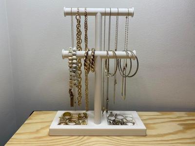 Jewelry Holder/Stand – V2