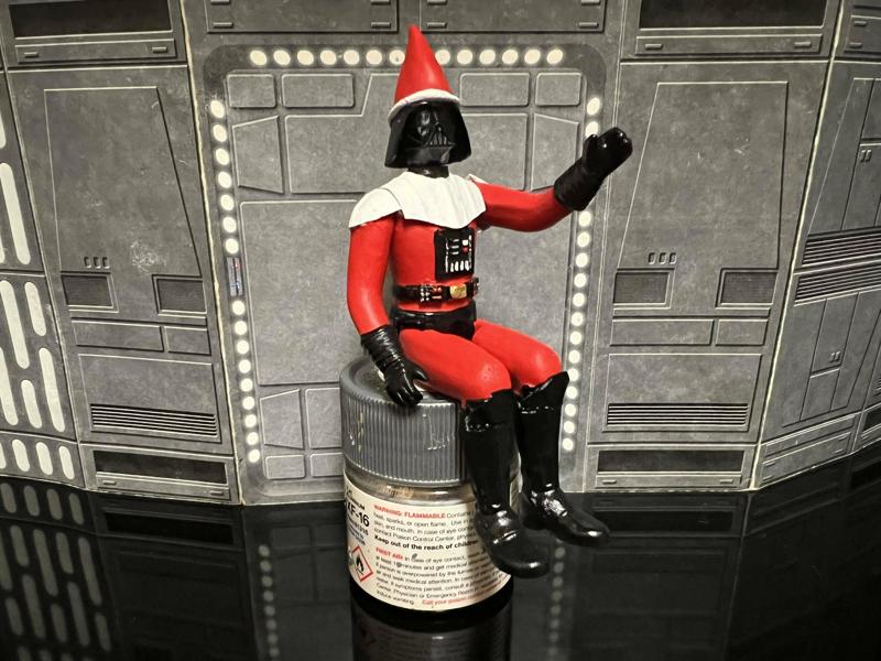 STAR WARS ADVENT CALENDAR 2023 DAY #1, DARTH ON THE HEARTH FIGURE, 3.75", 1/18 KENNER, HASBRO