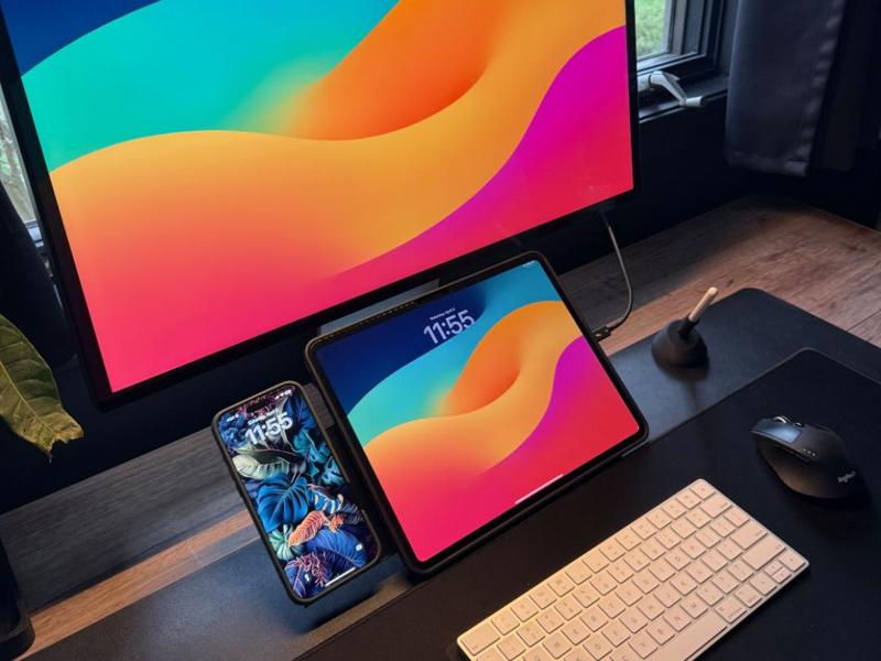 IPad stand with slide out phone stand