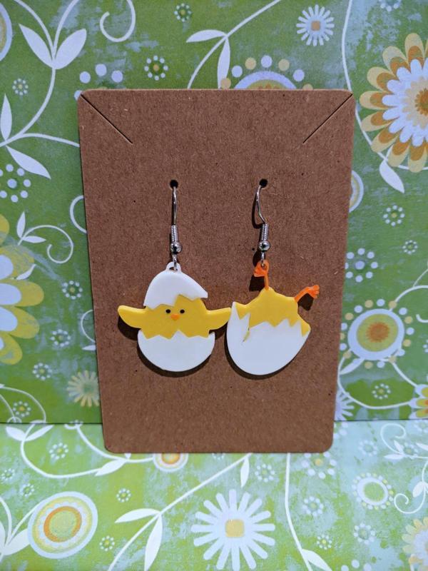 Easter Cracked Egg Earring