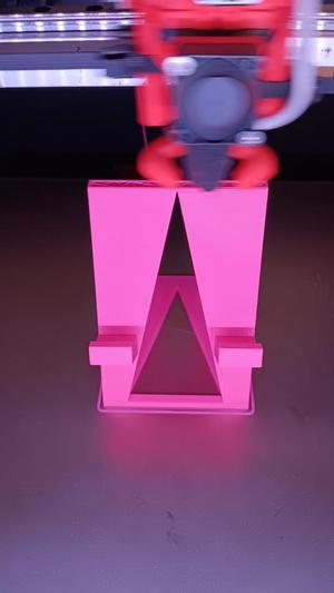 Simple Phone Stand-no supports needed