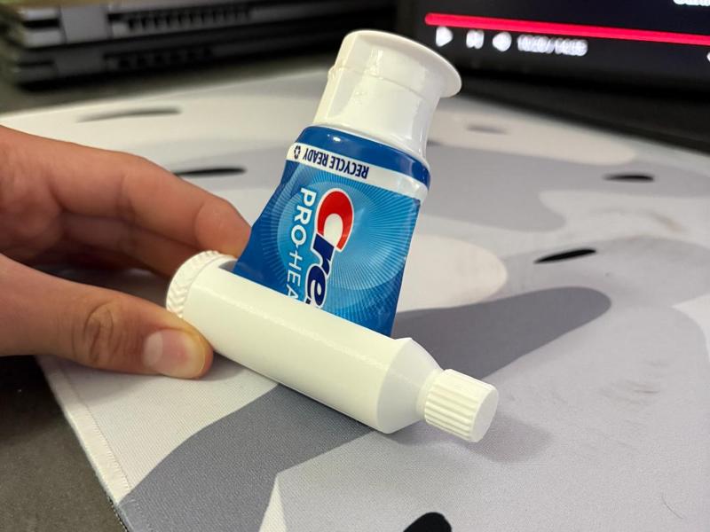 Toothpaste Squeezer