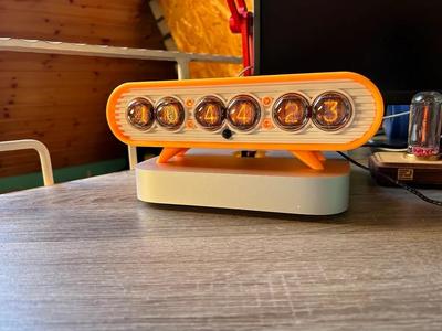 Z560m and in 12 Nixie clock