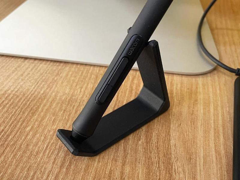 Stylish and Minimalist Pen Holder