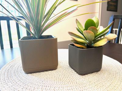 Ribbed Square Plant Pots 4″ and 3″ Sizes