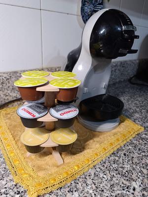 Customizable Nescafè Dolce Gusto pods holder