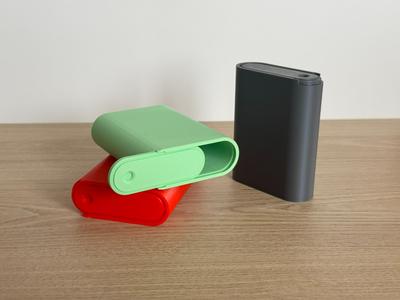 Box with sliding lid