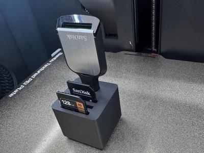 Sandisk Card Reader & 3x SD Card Gridfinity Bin