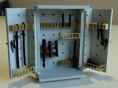 Dummy 13 Gun Cabinet