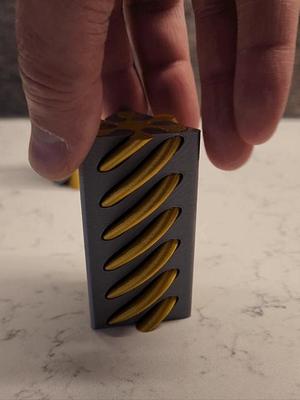 Passthrough Fidget – Triangle Version