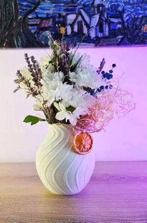 Vase Ugurulucdesign