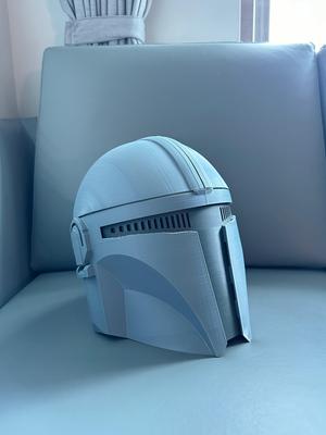 Star War’s Mandalorian Helmet