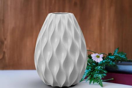 Modern Wavy Vase