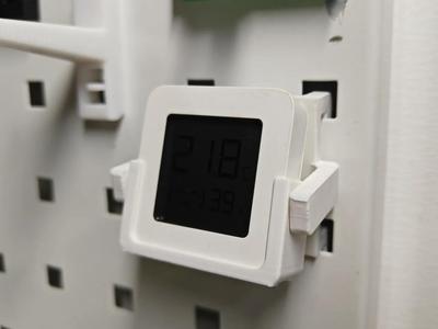 Xiaomi Thermometer Holder compatible with IKEA and square-holed pegboards