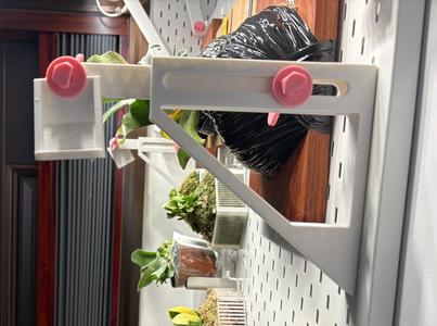Extendable lamp stand (IKEA pegboard, IKEA pegboard imitation)