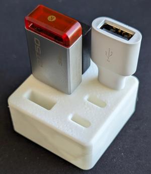 Gridfinity Chunky USB A&C Holder 1×1