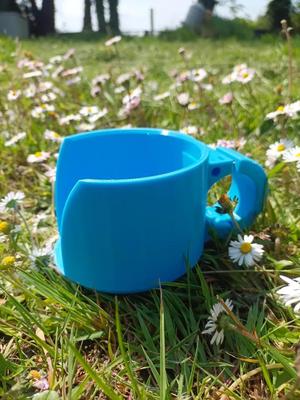 Mug holder with bar attachment
