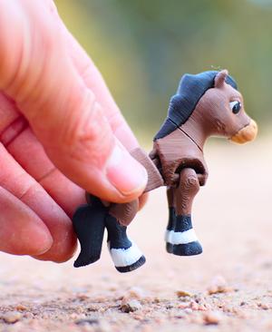 Happy Horse – Articulated Fidget Horse – Ludo 3D Printed Flexy Fidget Toy