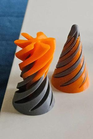 Fidget spiral koni