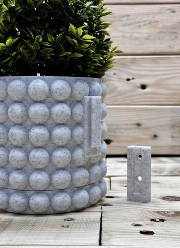 Planter with drip tray and wall mount (large bobble design)
